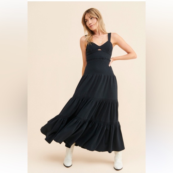 NEW Anthropologie Smocked Bodice Tiered Cut Out Maxi Dress black Small - Picture 2 of 5
